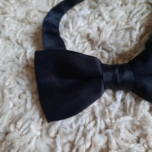 Black bow tie